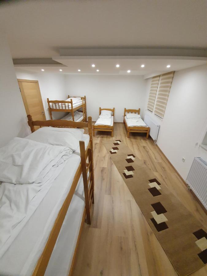 לינה וארוחת בוקר Honey Valley Bjelašnica מראה חיצוני תמונה