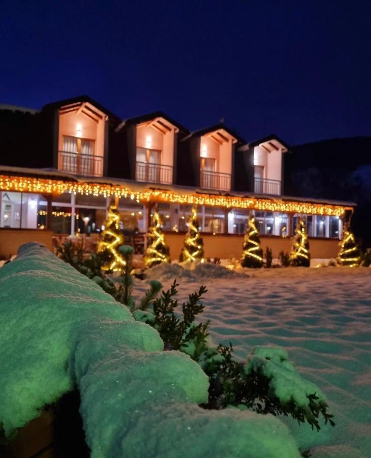 לינה וארוחת בוקר Honey Valley Bjelašnica מראה חיצוני תמונה