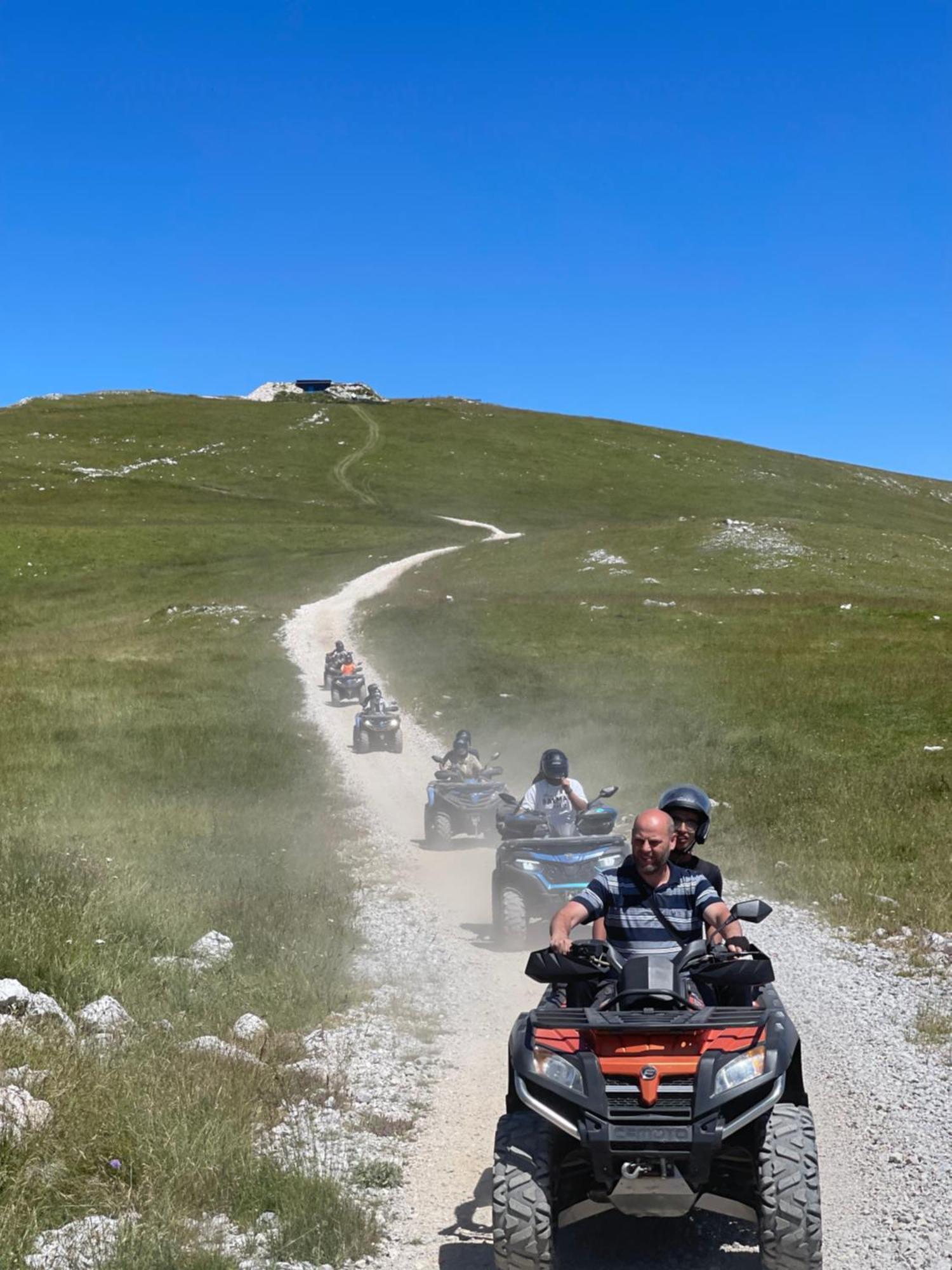לינה וארוחת בוקר Honey Valley Bjelašnica מראה חיצוני תמונה