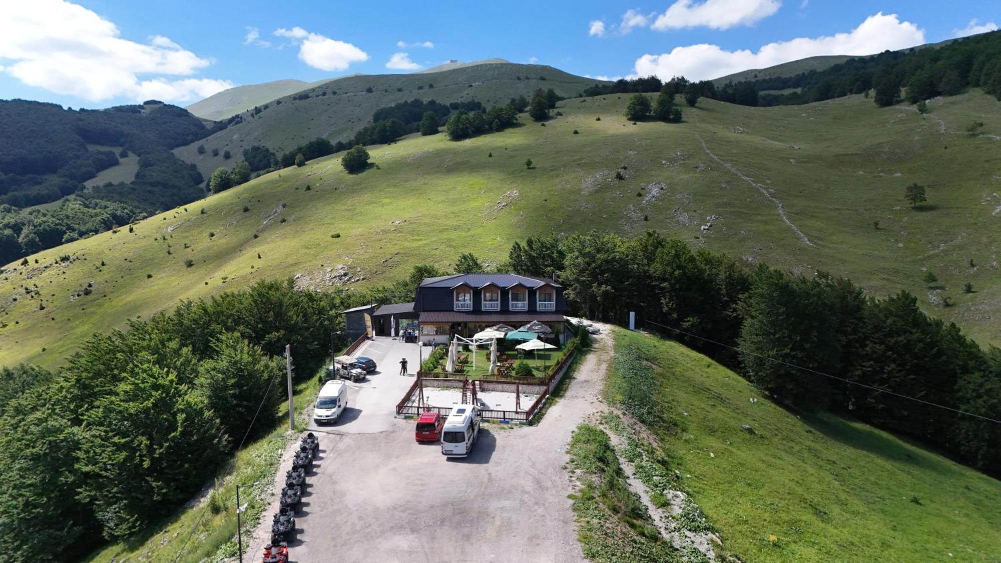 לינה וארוחת בוקר Honey Valley Bjelašnica מראה חיצוני תמונה